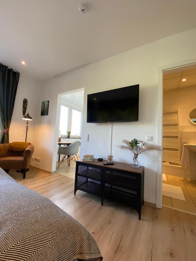 Urban Jungle Apartment In Kassel + Netflix Exterior photo