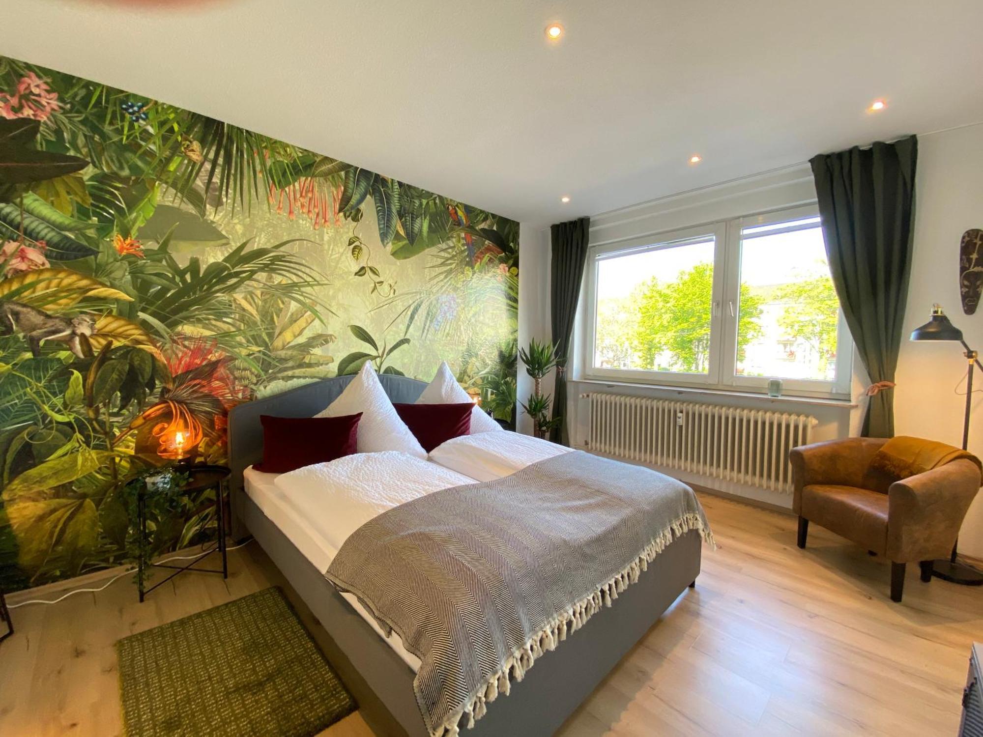 Urban Jungle Apartment In Kassel + Netflix Exterior photo